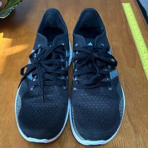Adidas Fluidflow 2.0 Black Running Shoes for Women Size 8.5. 3ounce